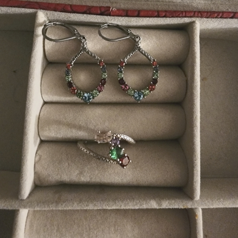 Earrings/ring set